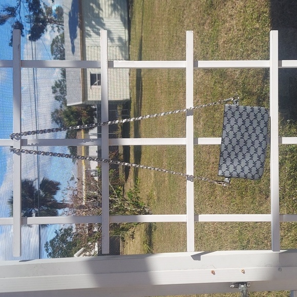 MICHAEL KORS Chain⛓️Strap Crossbody Bag - Picture 2 of 5